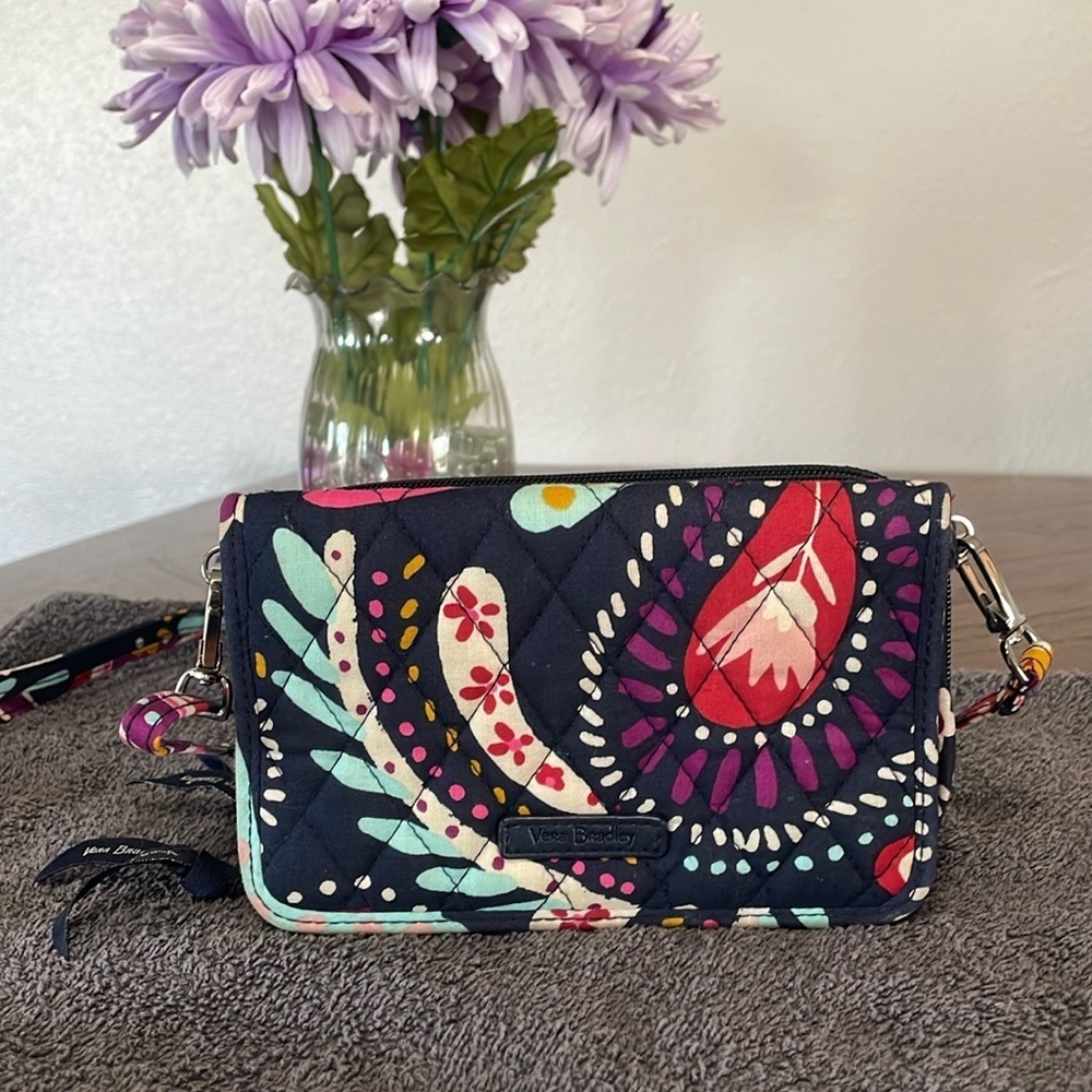 Vera Bradley Crossbody Bag Wallet Wristlet 3 in 1 RFID Painted Paisley